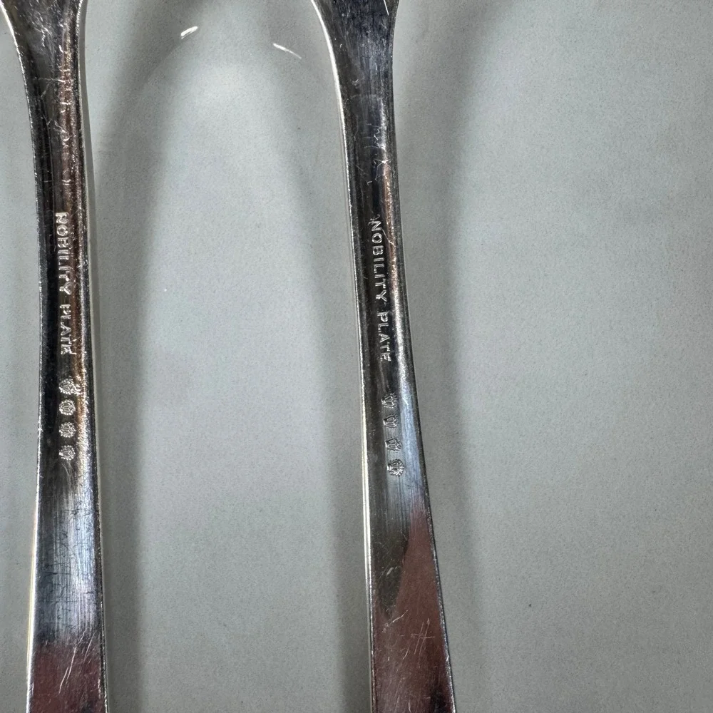 Set‎ of 4 Oneida Nobility Plate Silver Plated Dinner Forks Caprice Floral Lot 2